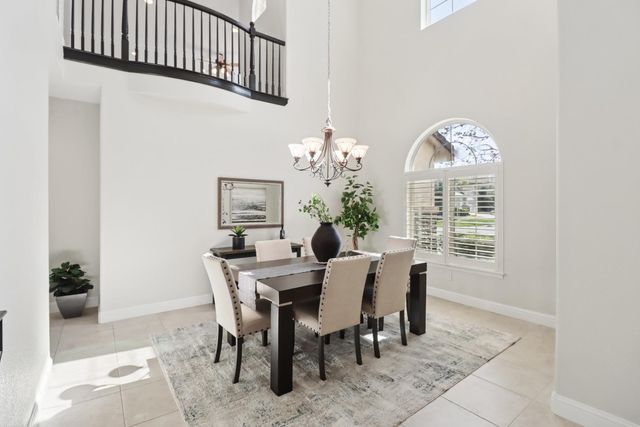 1152 Oak Valley Dr, Lincoln, CA 95648