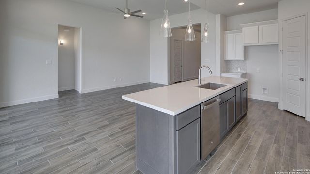 14217 May Mist, San Antonio, TX 78253