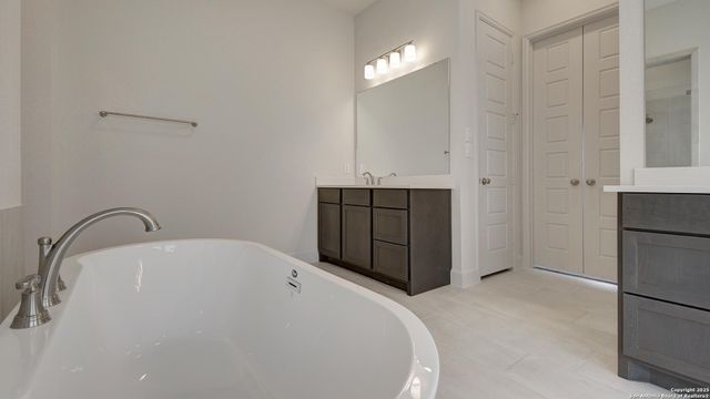 14217 May Mist, San Antonio, TX 78253