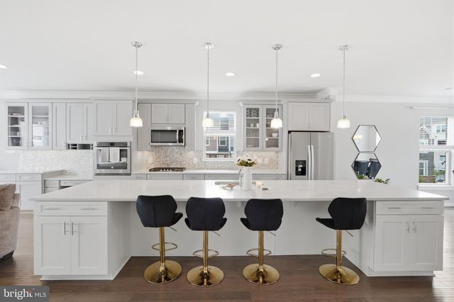 10601 EASTLAND CIR, Upper Marlboro, MD 20772