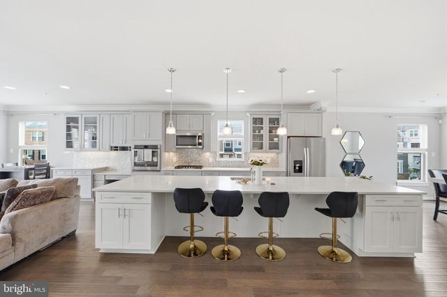 10601 EASTLAND CIR, Upper Marlboro, MD 20772