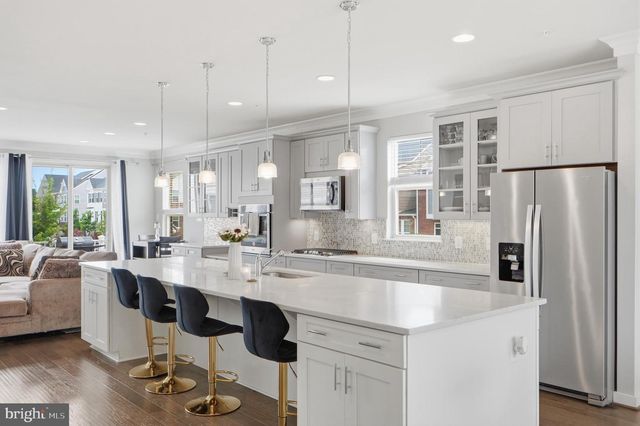 10601 EASTLAND CIR, Upper Marlboro, MD 20772