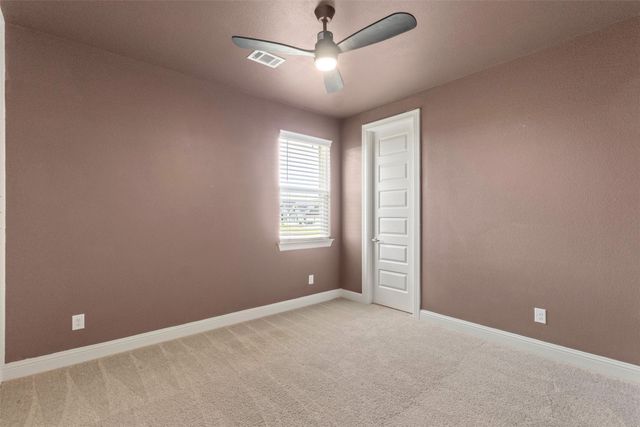 305 Monument Place, Reno, TX 76020