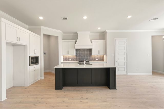 305 Monument Place, Reno, TX 76020