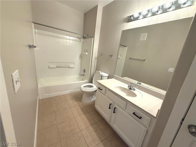 7131 South Durango Drive 214, Las Vegas, NV 89113