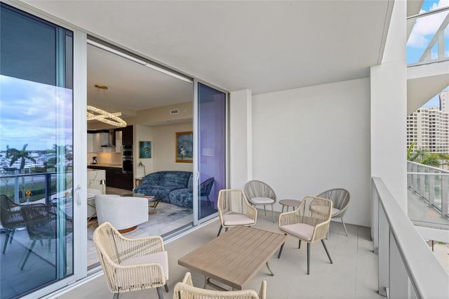 1155 N GULFSTREAM AVENUE 306, Sarasota, FL 34236