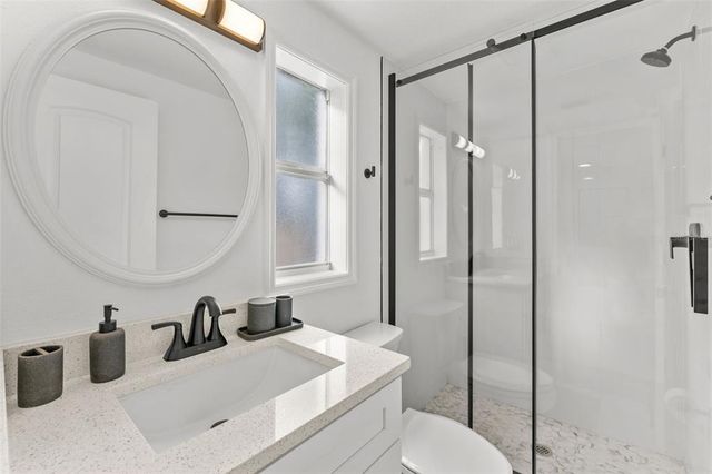 5454 N RIVER SHORE DRIVE, Tampa, FL 33603
