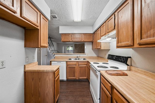 2198 Aspen Drive, Dallas, TX 75227