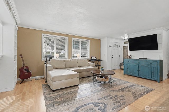 6003 Armour Loop SE, Olympia, WA 98513