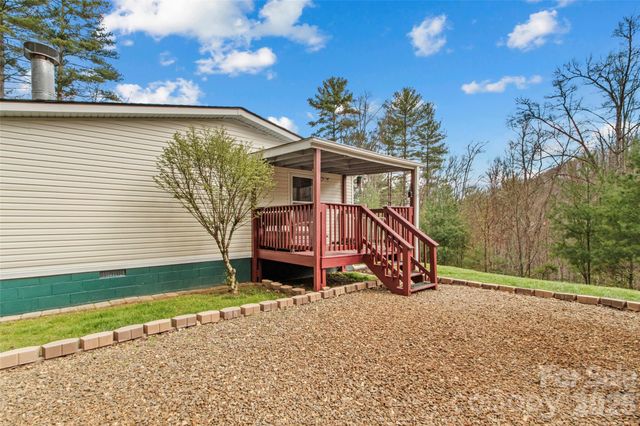 155 Thunderstruck Ridge, Burnsville, NC 28714