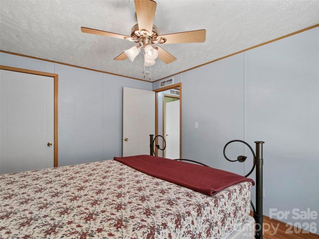 155 Thunderstruck Ridge, Burnsville, NC 28714