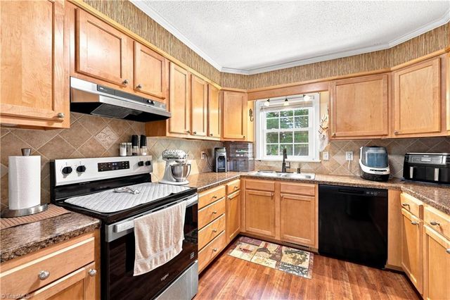 3986 Welcome Arcadia Road, Lexington, NC 27295