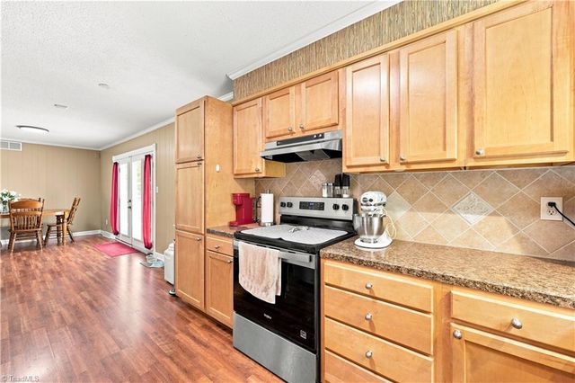 3986 Welcome Arcadia Road, Lexington, NC 27295