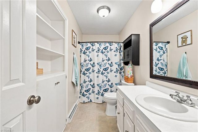 3986 Welcome Arcadia Road, Lexington, NC 27295