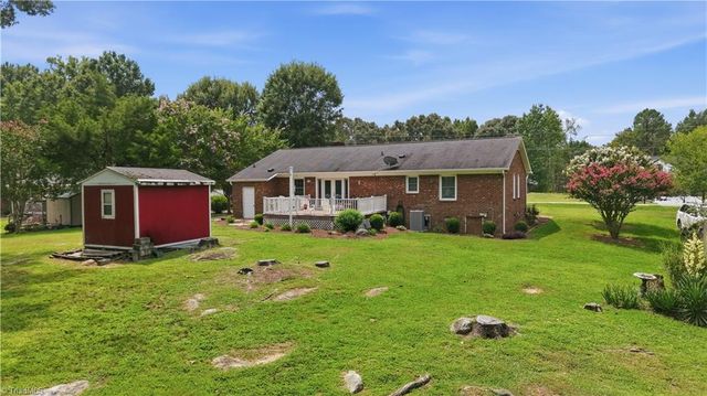 3986 Welcome Arcadia Road, Lexington, NC 27295
