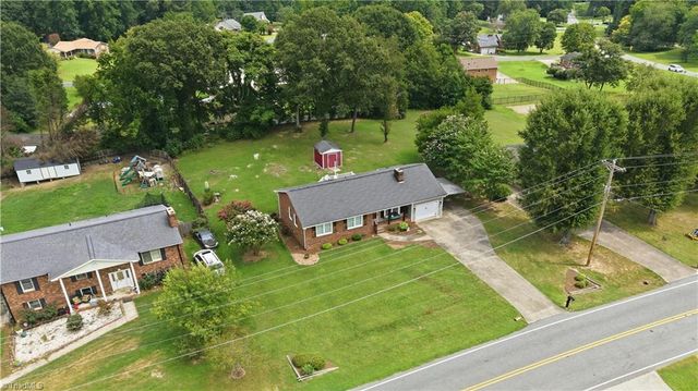 3986 Welcome Arcadia Road, Lexington, NC 27295