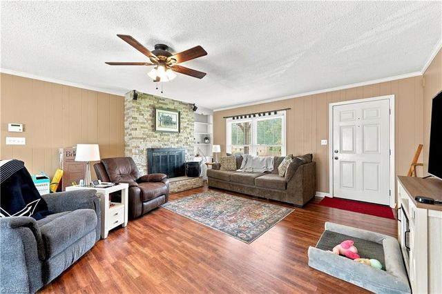 3986 Welcome Arcadia Road, Lexington, NC 27295