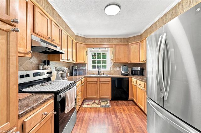 3986 Welcome Arcadia Road, Lexington, NC 27295
