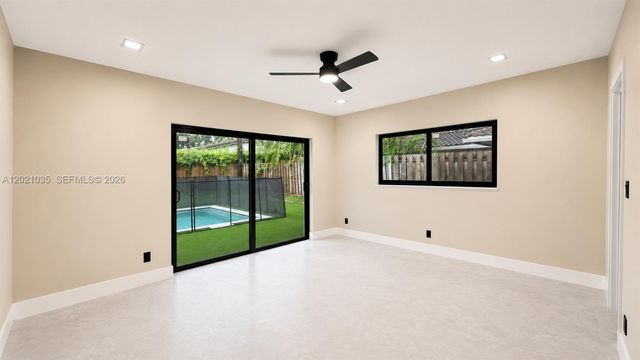 2765 NE 35th Dr, Fort Lauderdale, FL 33308