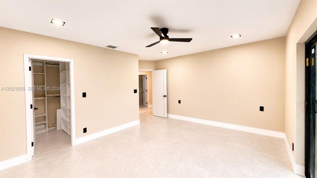 2765 NE 35th Dr, Fort Lauderdale, FL 33308