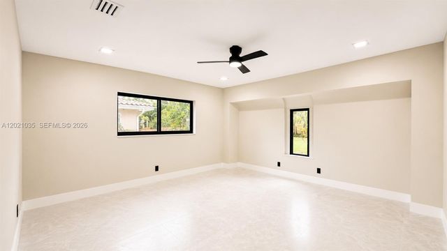 2765 NE 35th Dr, Fort Lauderdale, FL 33308
