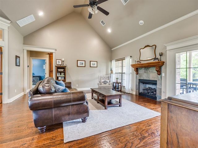 5208 Old Lantern Way, Choctaw, OK 73020