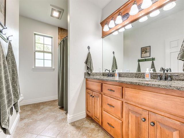 5208 Old Lantern Way, Choctaw, OK 73020