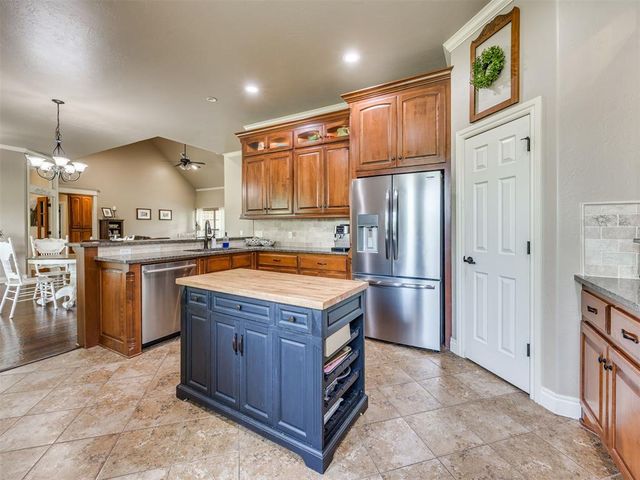 5208 Old Lantern Way, Choctaw, OK 73020