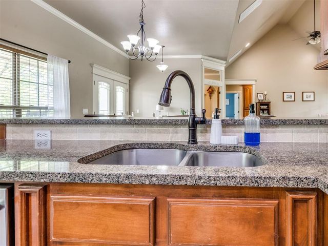 5208 Old Lantern Way, Choctaw, OK 73020