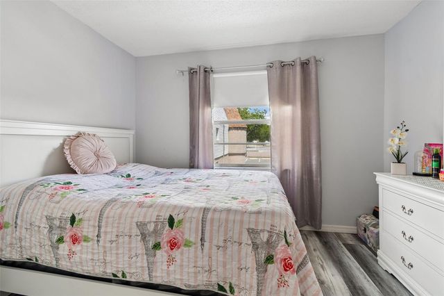 7210 N MANHATTAN AVENUE 523, Tampa, FL 33614