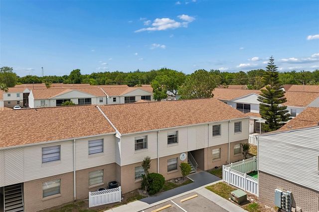 7210 N MANHATTAN AVENUE 523, Tampa, FL 33614