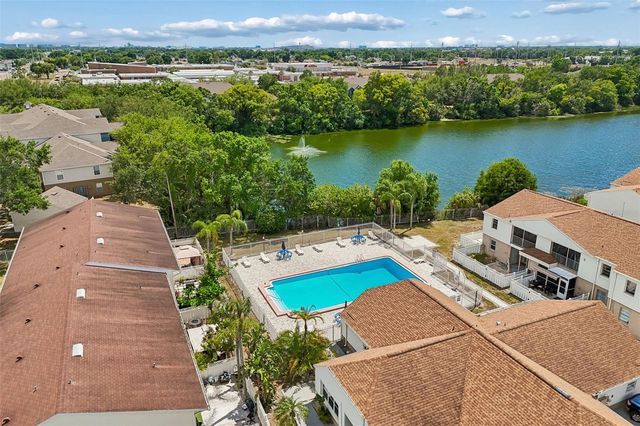 7210 N MANHATTAN AVENUE 523, Tampa, FL 33614