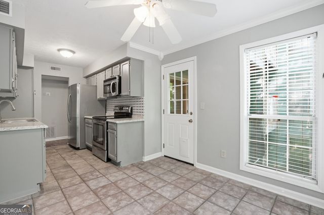 704 Glenleaf Drive, Peachtree Corners, GA 30092