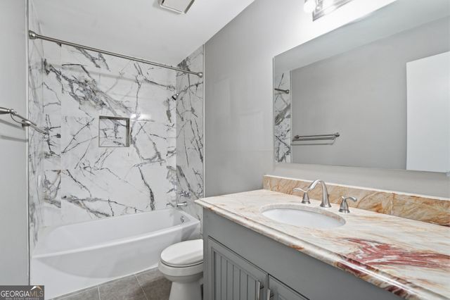 704 Glenleaf Drive, Peachtree Corners, GA 30092