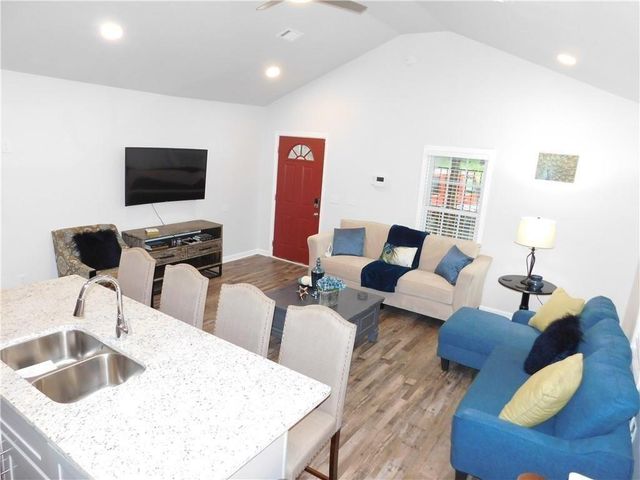 213 Claire SE Drive B, Atlanta, GA 30315