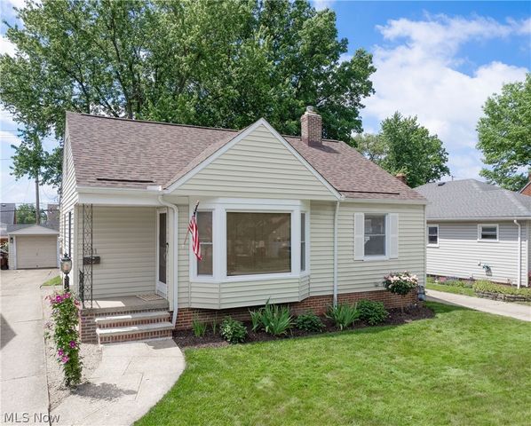 8111 Thornton Drive, Parma, OH 44129