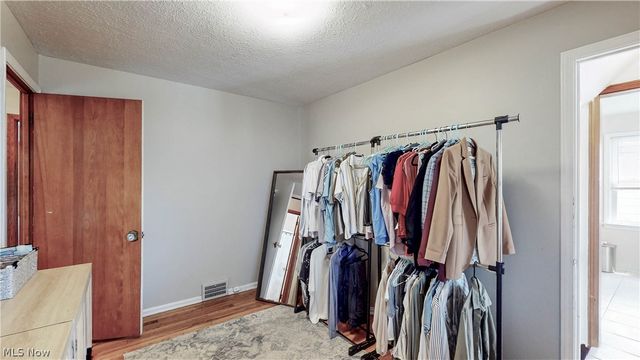 8111 Thornton Drive, Parma, OH 44129