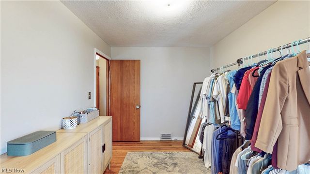 8111 Thornton Drive, Parma, OH 44129