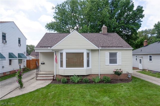 8111 Thornton Drive, Parma, OH 44129