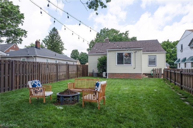 8111 Thornton Drive, Parma, OH 44129