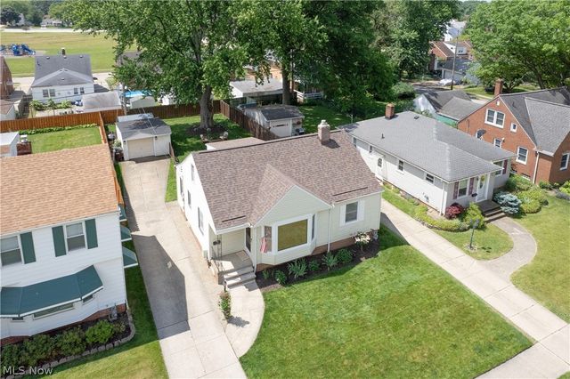 8111 Thornton Drive, Parma, OH 44129