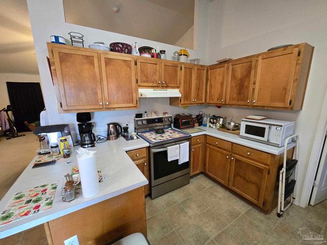 6502 Starboard Dr, Milton, FL 32570