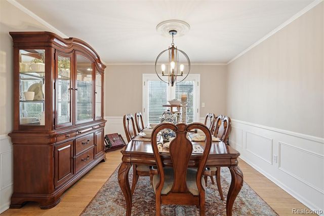 27772 Santa Barbara Drive, Lathrup Village, MI 48076