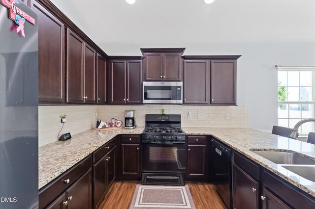 110 N Great White Way, Clayton, NC 27527