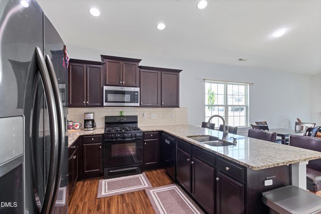 110 N Great White Way, Clayton, NC 27527