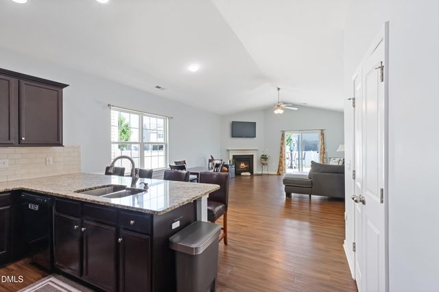 110 N Great White Way, Clayton, NC 27527