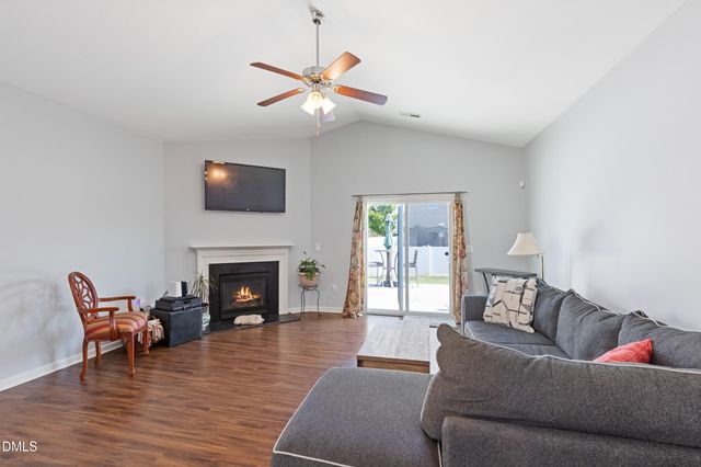 110 N Great White Way, Clayton, NC 27527