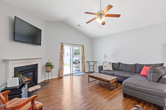 110 N Great White Way, Clayton, NC 27527