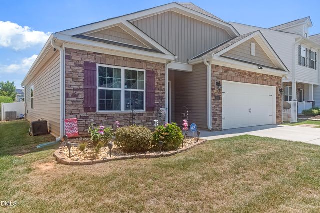 110 N Great White Way, Clayton, NC 27527