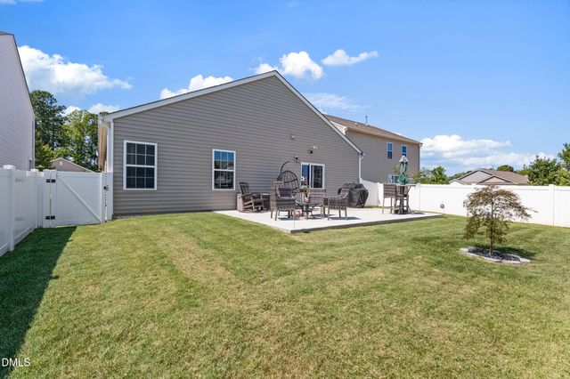110 N Great White Way, Clayton, NC 27527
